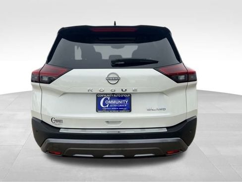 Used 2023 Nissan Rogue SL w/ SL Premium Package image 8
