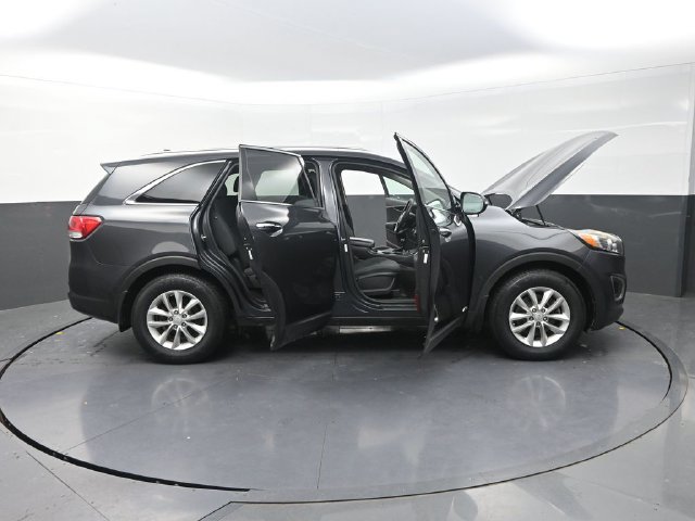 Used 2018 Kia Sorento AWD image 39