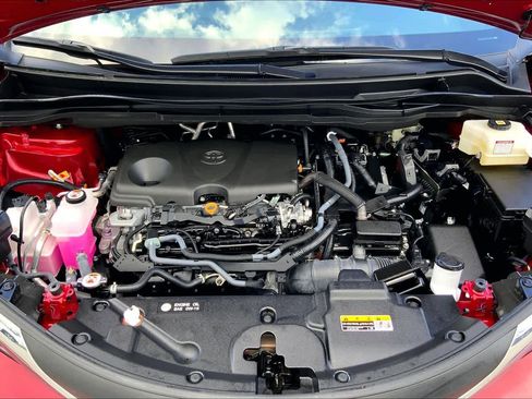 Used 2025 Toyota Sienna XLE w/ XLE Plus Package image 31