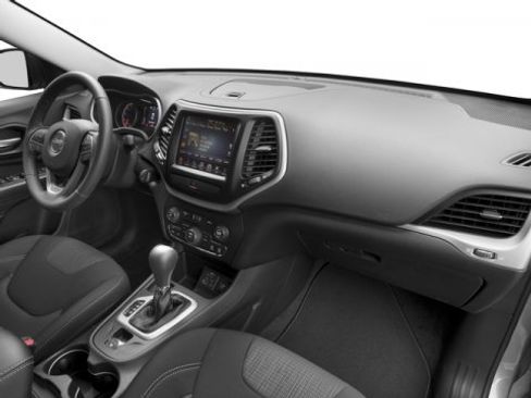 Used 2018 Jeep Cherokee Latitude image 19