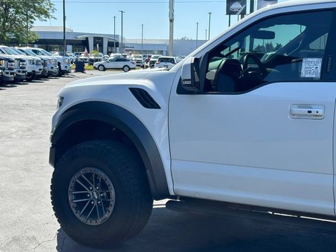 Used 2020 Ford F150 Raptor w/ Equipment Group 802A Luxury AWD/4WD image 6