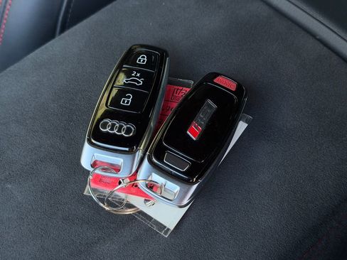 Used 2025 Audi RS 7 Performance image 42