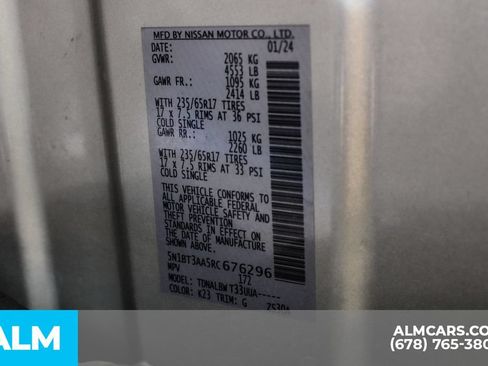 Used 2024 Nissan Rogue S FWD image 40