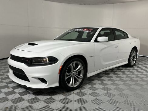 Used 2022 Dodge Charger R/T RWD image 4