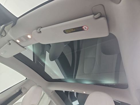 Used 2020 Tesla Model 3 Standard Range image 19