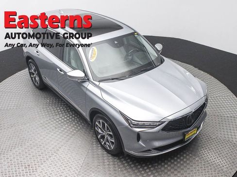 Used 2023 Acura MDX SH-AWD w/ Technology Package image 3
