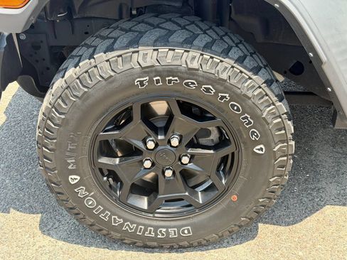 Used 2023 Jeep Wrangler Unlimited w/ Cold Weather Group AWD/4WD image 54