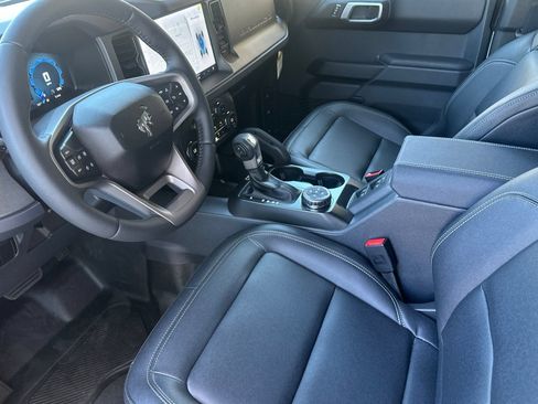 New 2026 Ford Bronco Badlands w/ Sasquatch Package AWD/4WD image 10