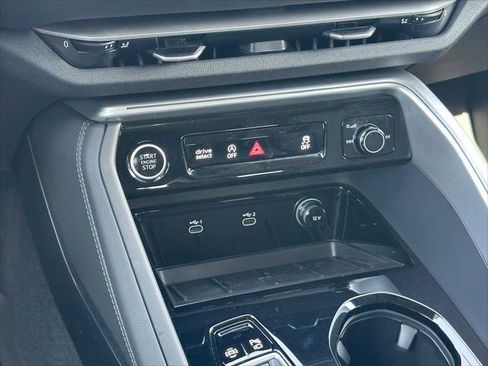 New 2025 Audi Q5 Premium Plus image 31