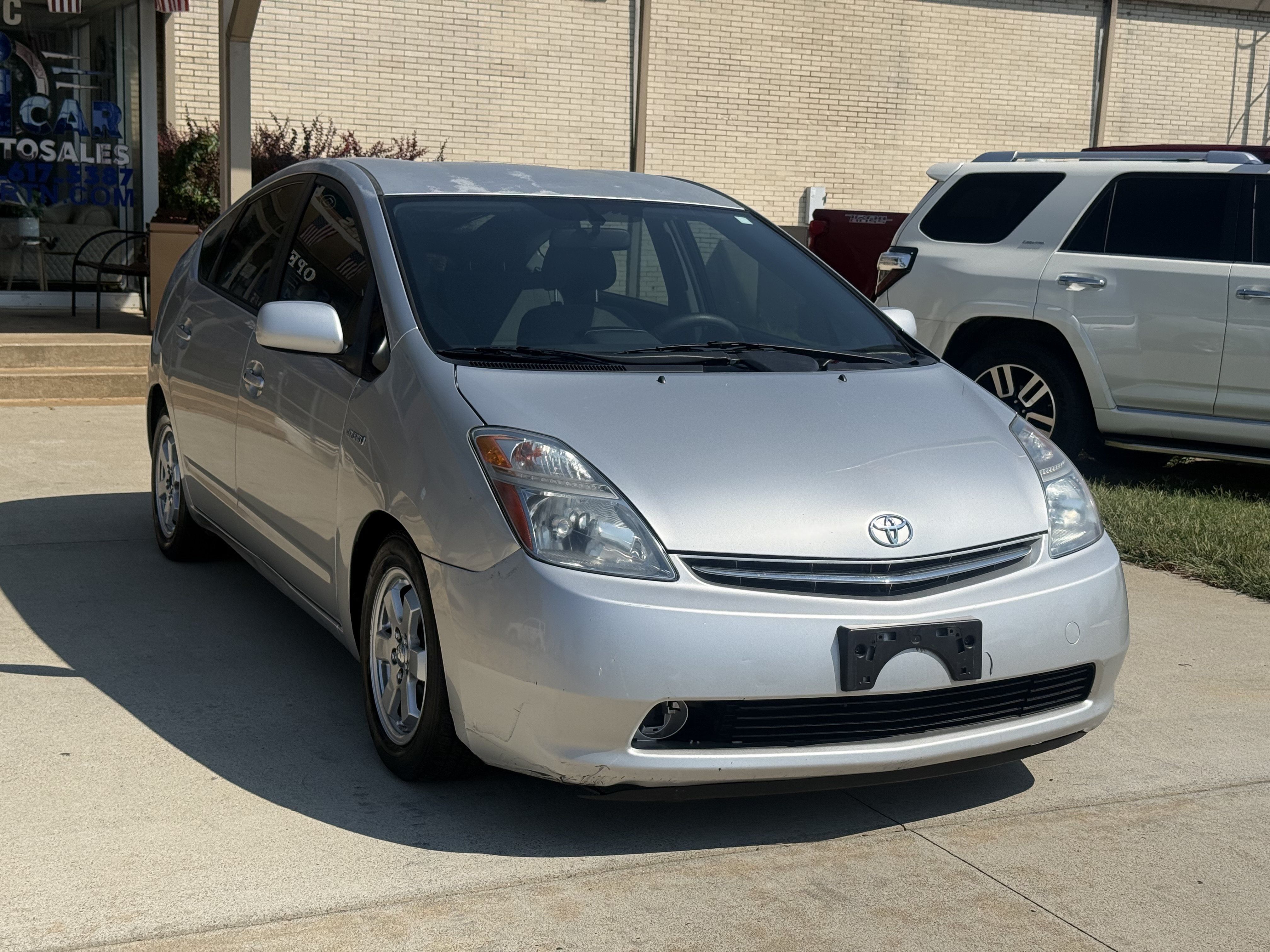 Used 2008 Toyota Prius w/ Pkg 2 FWD image 3