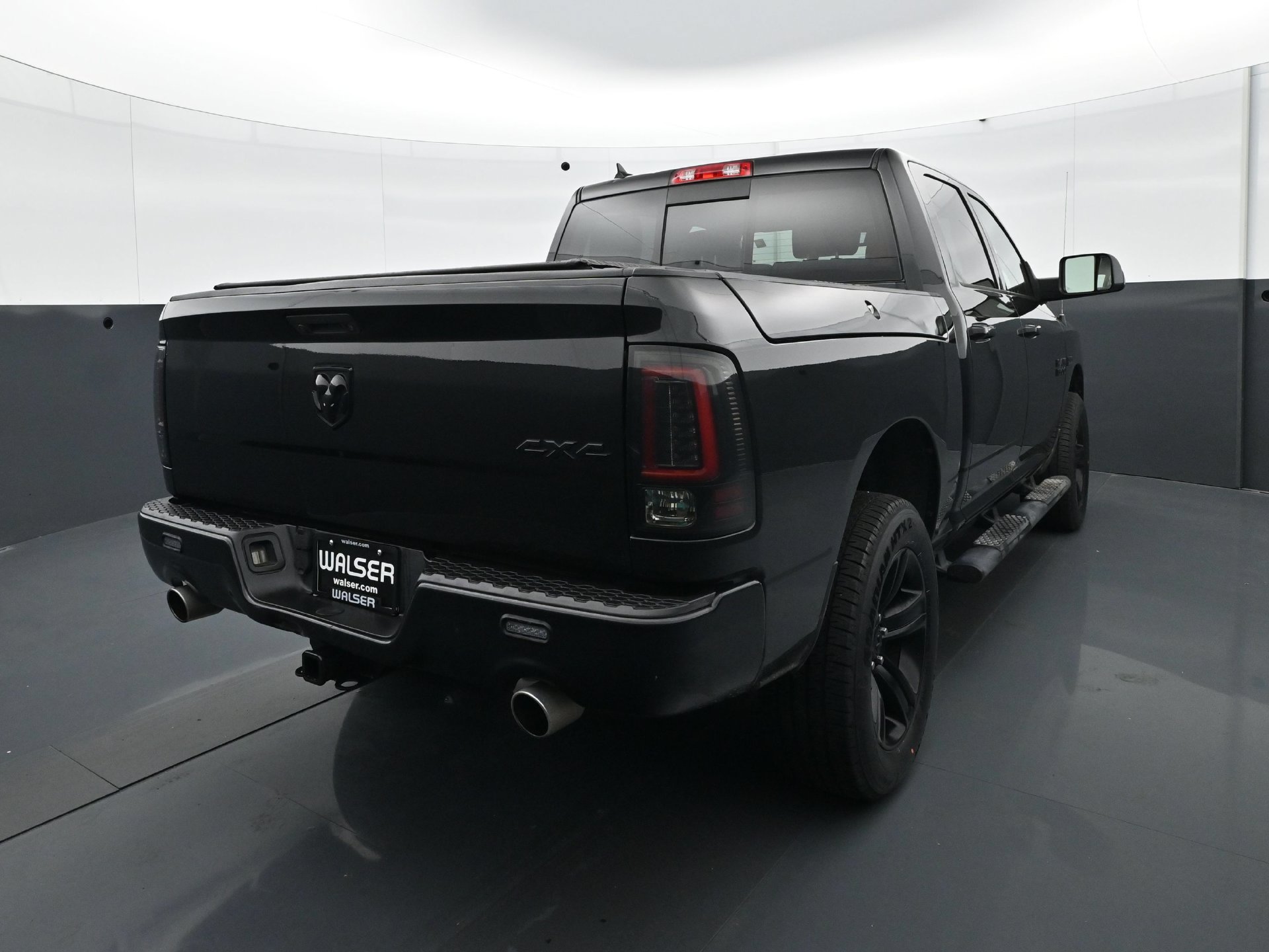 Used 2015 RAM 1500 Sport w/ Black Ram 1500 Sport Group AWD/4WD image 6