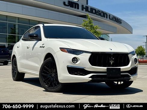 Used 2022 Maserati Levante GT AWD/4WD image 1