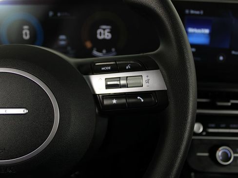 Certified 2026 Hyundai Tucson SE image 26