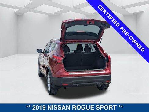 Used 2019 Nissan Rogue Sport SV FWD image 14