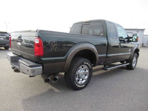Used 2015 Ford F250 Lariat w/ Chrome Package image 5