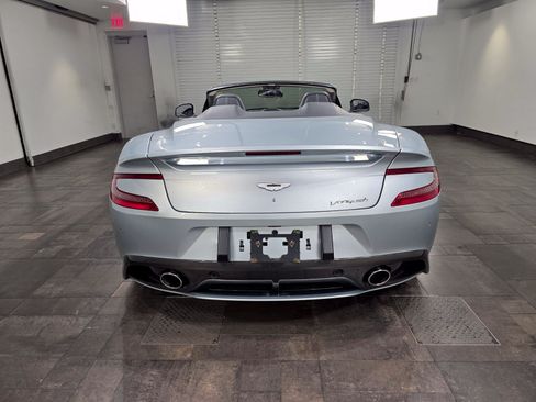 Used 2017 Aston Martin Vanquish Volante RWD image 19