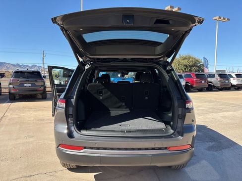 New 2026 Jeep Grand Cherokee Altitude image 47