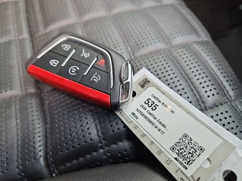 Used 2024 Cadillac Escalade V w/ Heavy-Duty Trailer Package image 33