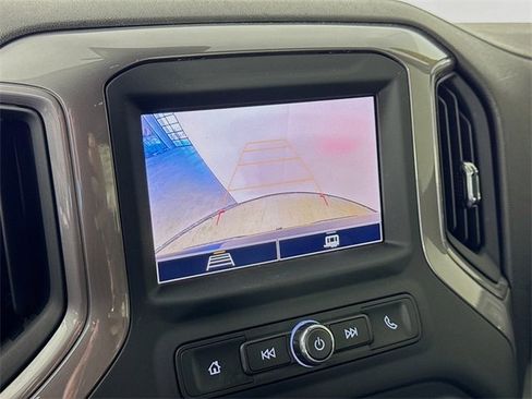 Used 2022 Chevrolet Silverado 1500 Custom image 16