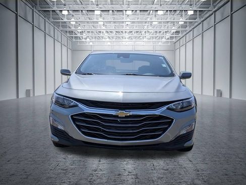 Used 2024 Chevrolet Malibu LT FWD image 2