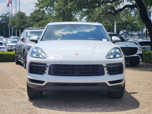 Used 2020 Porsche Cayenne AWD/4WD image 2