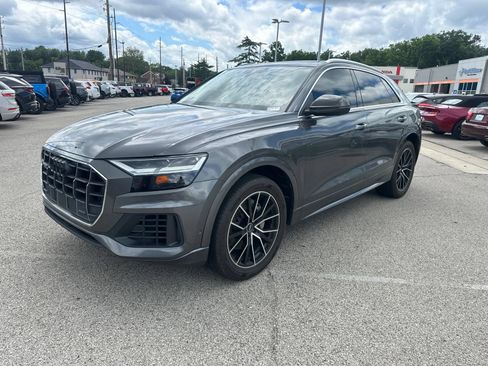 Used 2021 Audi Q8 Premium Plus w/ Premium Plus Package AWD/4WD image 4