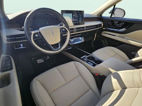 New 2026 Lincoln Corsair Reserve image 17