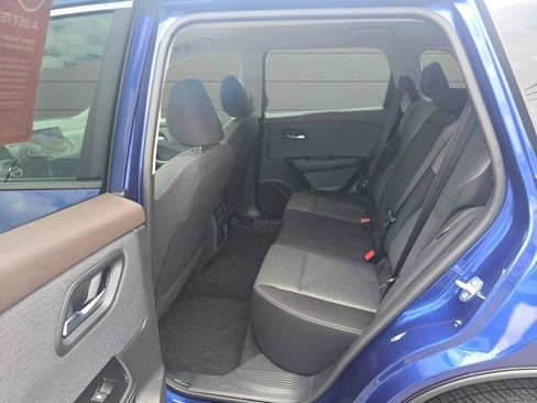 Certified 2023 Nissan Rogue SV AWD/4WD image 9