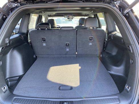 New 2026 Jeep Grand Cherokee Altitude image 4