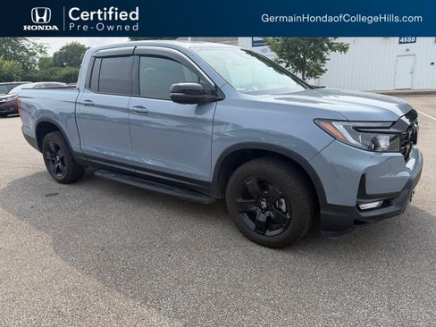 Used 2025 Honda Ridgeline Black Edition image 3