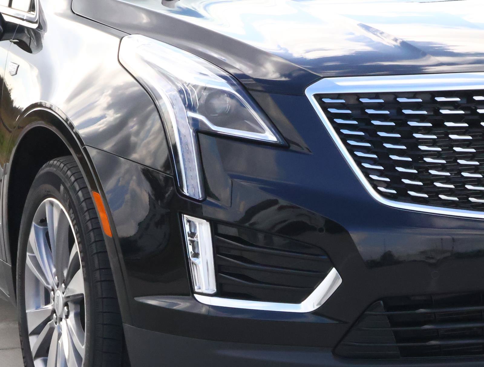 Certified 2024 Cadillac XT5 Premium Luxury AWD/4WD image 9