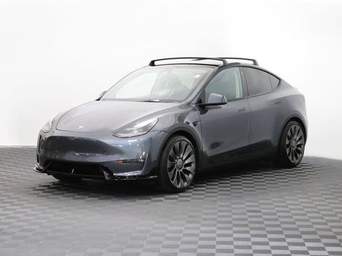 Used 2023 Tesla Model Y Long Range AWD/4WD image 6