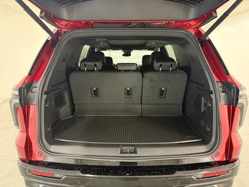 New 2026 Chevrolet Traverse High Country image 8