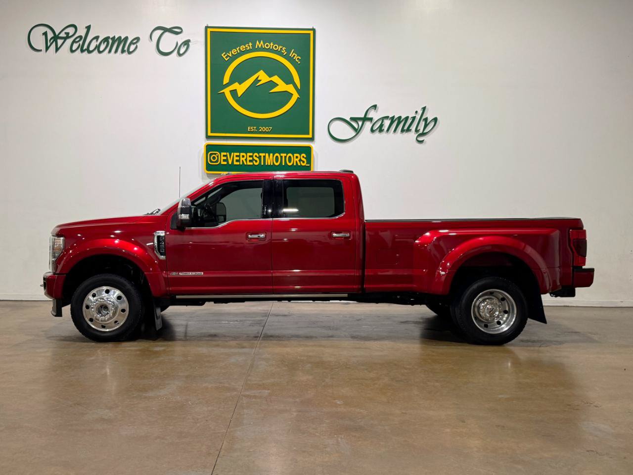 Used 2022 Ford F450 Platinum w/ FX4 Off-Road Package AWD/4WD image 5