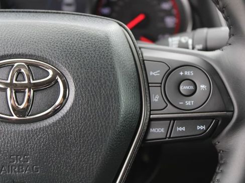 Used 2023 Toyota Camry XSE FWD image 18