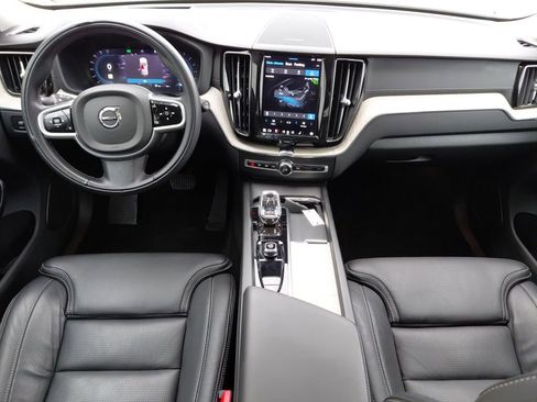 Used 2022 Volvo XC60 B5 Inscription w/ Advanced Package image 33