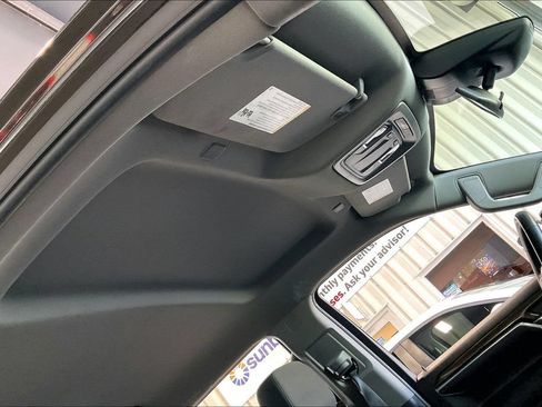 Used 2025 Chevrolet Silverado 1500 LT RWD image 13