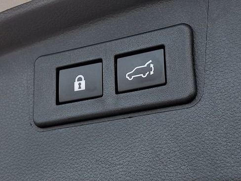 Certified 2025 Subaru Outback Premium image 29