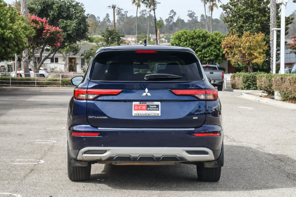 Used 2023 Mitsubishi Outlander SE FWD image 8