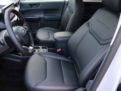 New 2025 Ford Maverick Lariat w/ Black Appearance Package image 5