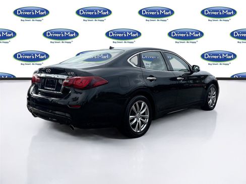 Used 2018 INFINITI Q70 Luxe image 8