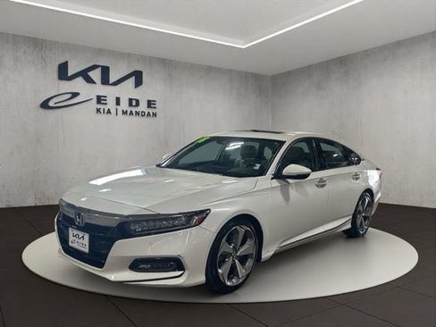 Used 2018 Honda Accord Touring image 5