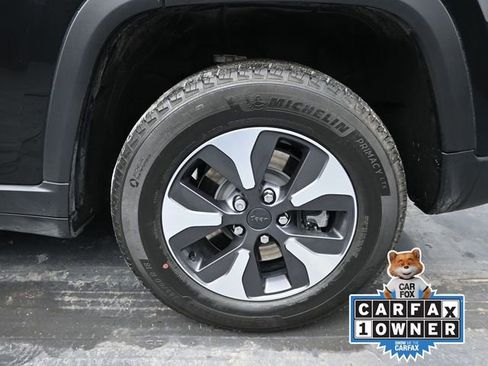 Used 2022 Jeep Grand Cherokee Limited 4xe w/ Luxury Tech Group II image 42