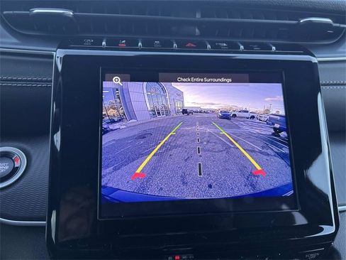 New 2025 Jeep Grand Cherokee Altitude image 12