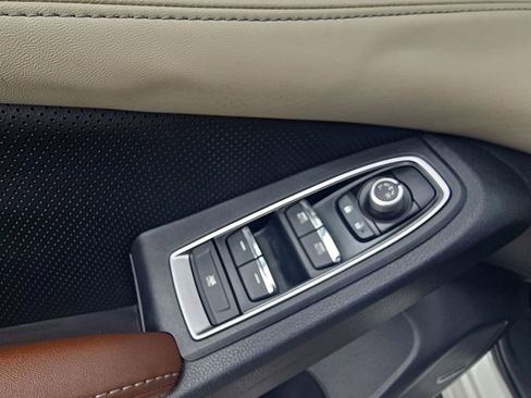 Used 2019 Subaru Ascent Touring AWD/4WD image 15