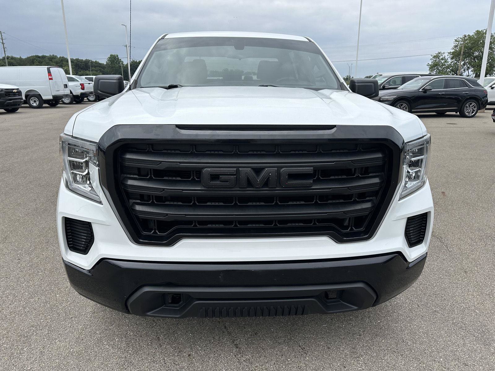 Used 2019 GMC Sierra 1500 4x4 Crew Cab w/ Convenience Package image 11