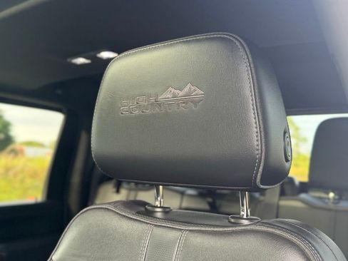 Used 2021 Chevrolet Silverado 2500 High Country w/ Z71 Off-Road Package image 38