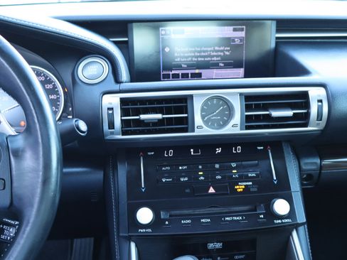 Used 2014 Lexus IS 350 image 19