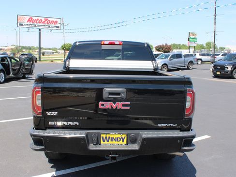 Used 2018 GMC Sierra 1500 Denali w/ Denali Ultimate Package AWD/4WD image 7