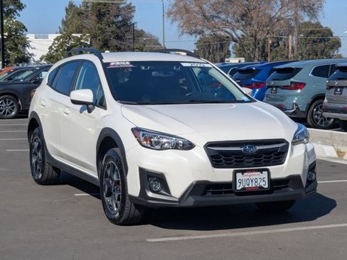 Used 2019 Subaru Crosstrek 2.0i Premium w/ Eyesight System image 3